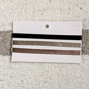 Metallic faux leather choker set